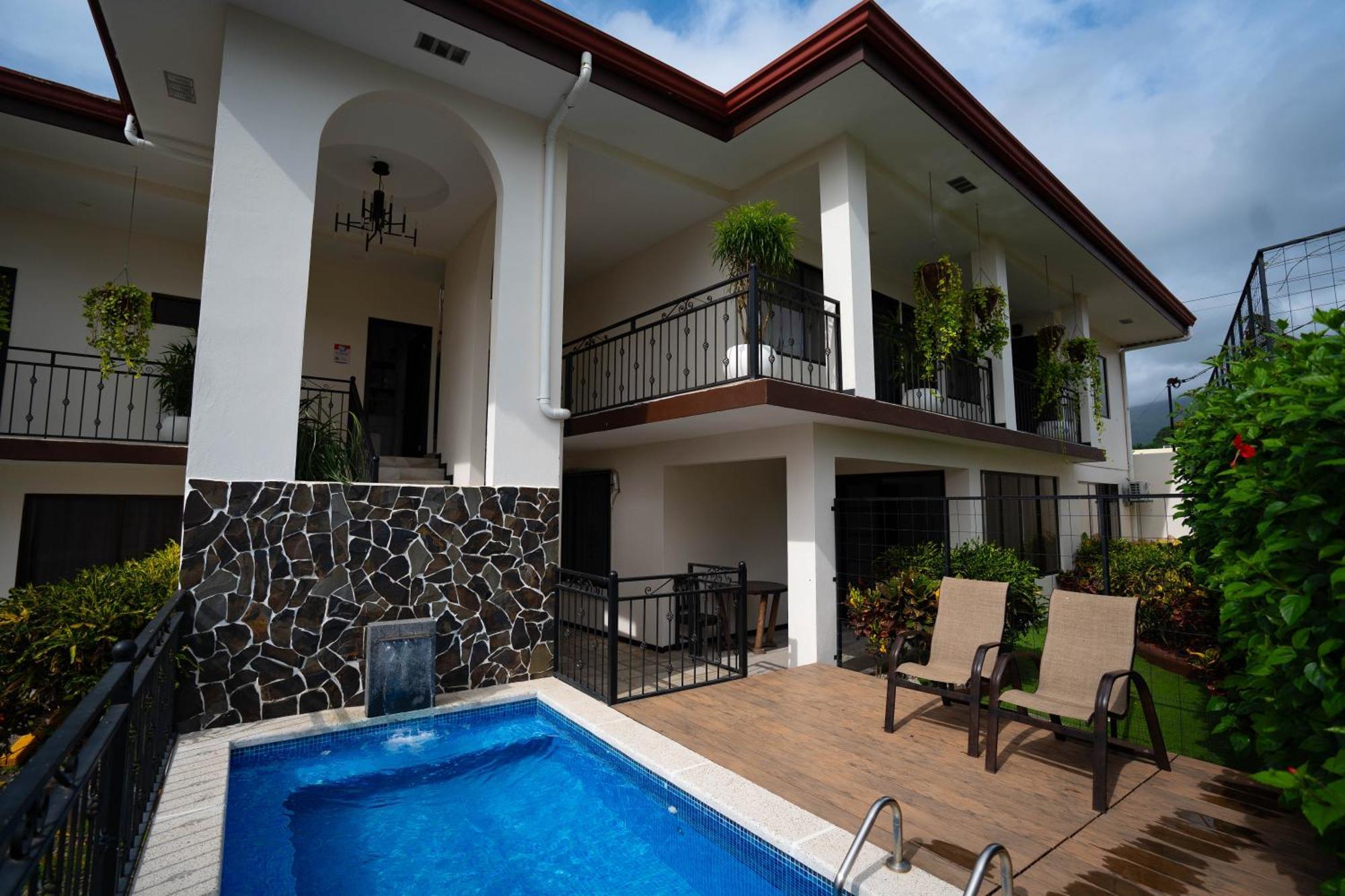 Apartamentos La Casona La Fortuna المظهر الخارجي الصورة
